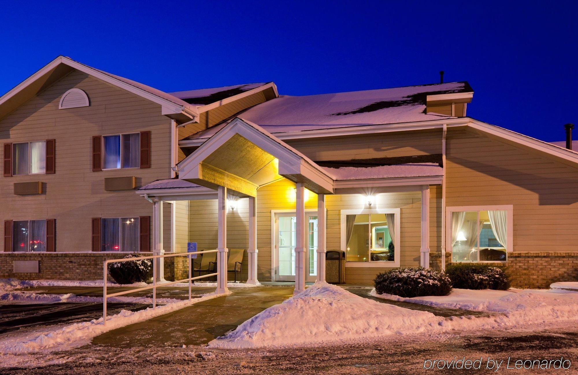 Country Inn & Suites By Radisson, Northfield, Mn Экстерьер фото